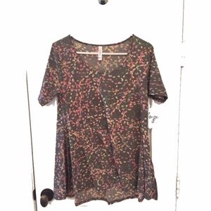 🔥LuLaRoe - Brown Confetti Print Perfect T - S